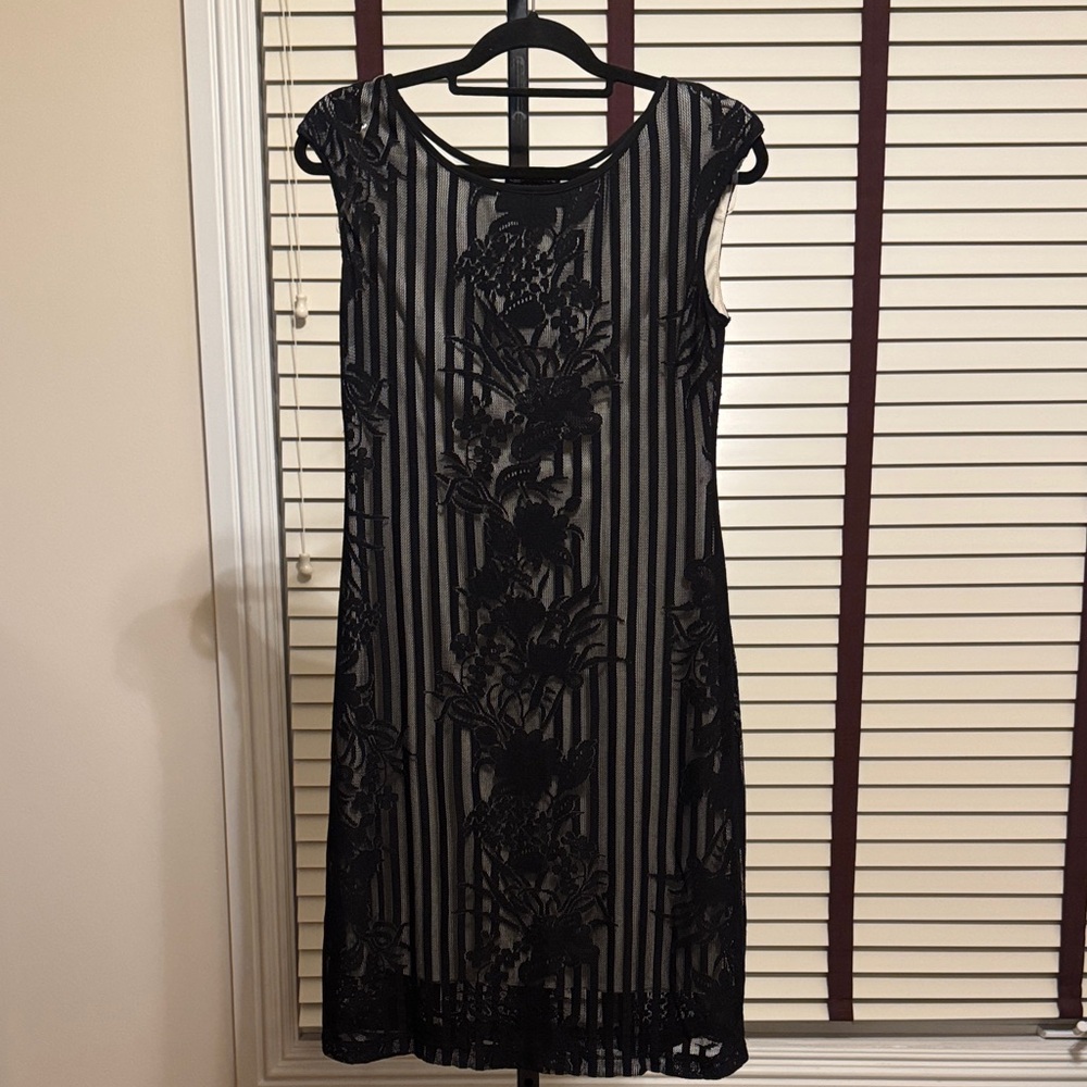 Connected Apparel Black Floral Striped Midi Dress - Size 6 - NWT